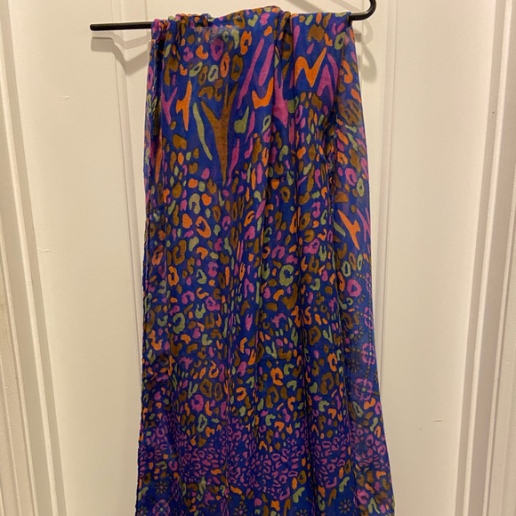 Infinity Scarf - Picture 2 of 3